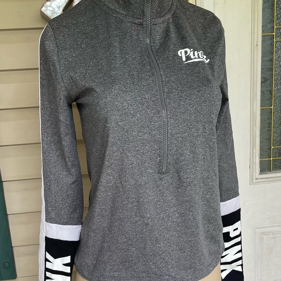 PINK Women’s Small Ultimate Grey Half Zip - Picture 6 of 9